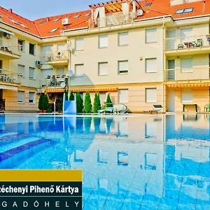 oazis-wellness-apartman.hotels-hajduszoboszlo-hungary.com/